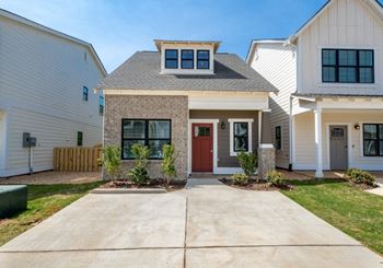 Turnberry park luxury rental homes in gardendale, al